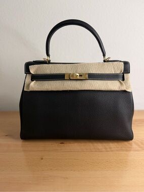 H Kelly 32 Retourne noir black imported Togo contrast stitching GHW white inside